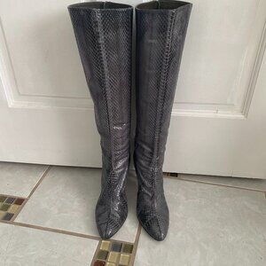 Jimmy Choo knee high snakeskin boots with pointed toe and 3" heel Size 37